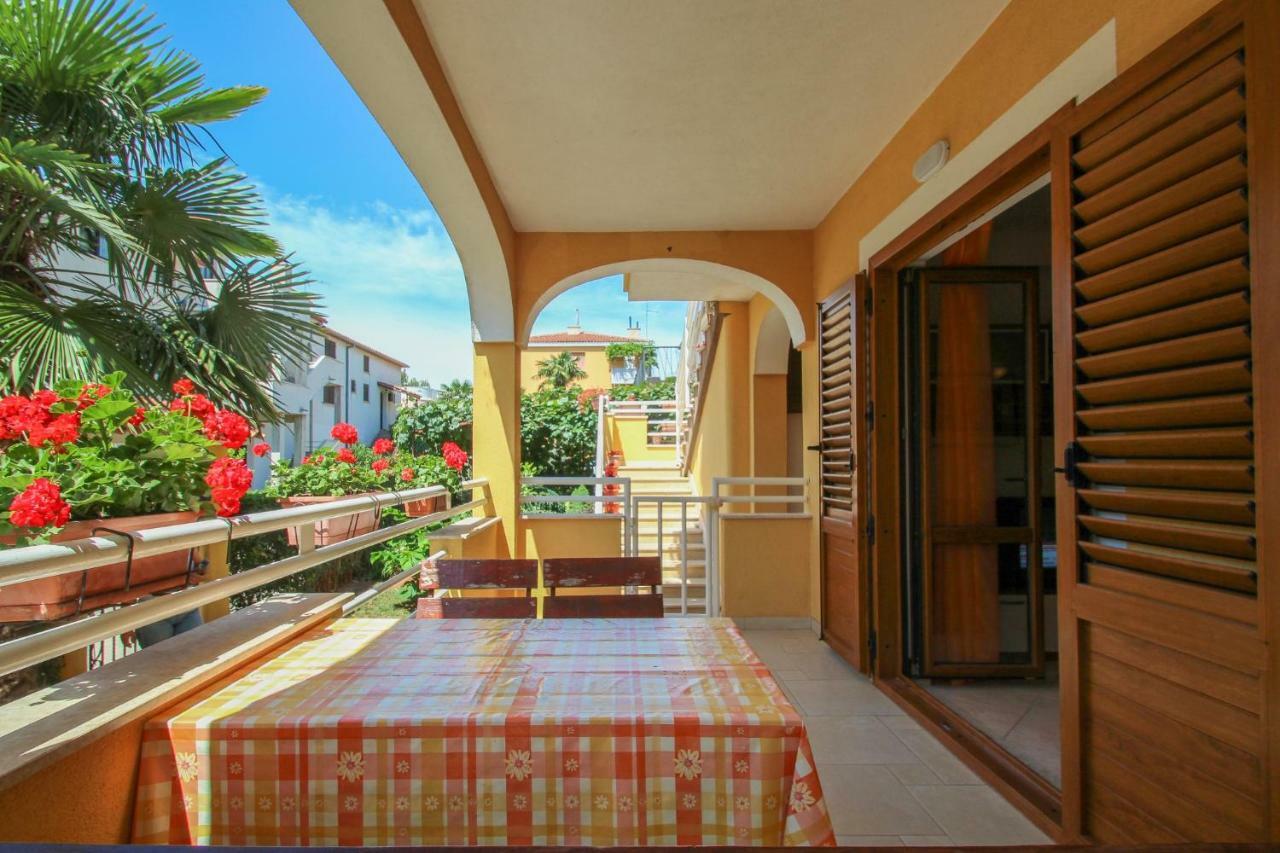 Apartamento Alenka Orange Novigrad Istria Exterior foto